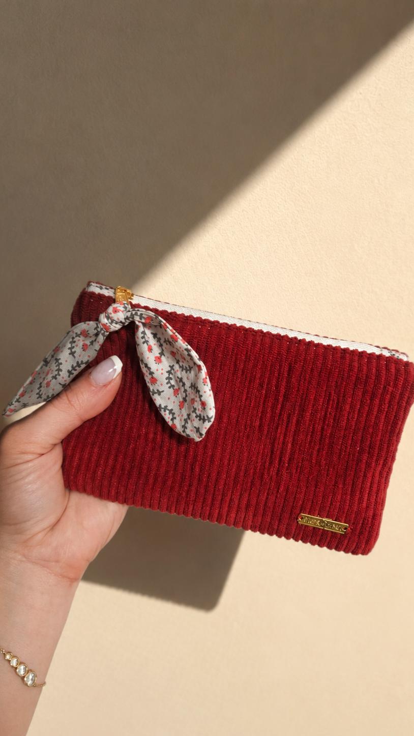 Porte-documents en velours côtelé – L’accessoire chic et pratique