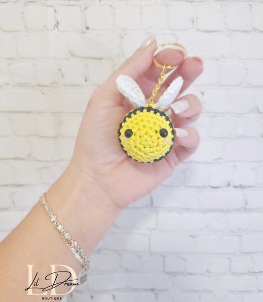 Mini abeille crochetée – Amigurumi porte-clés