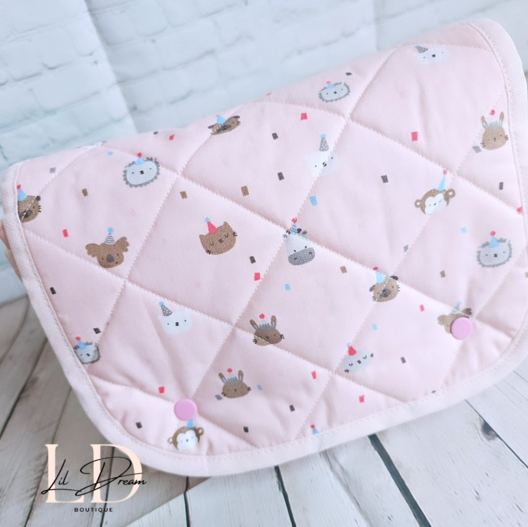 Pochette à couches et lingettes